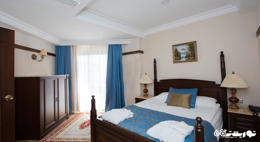 تخت بزرگ اتاق استاندارد